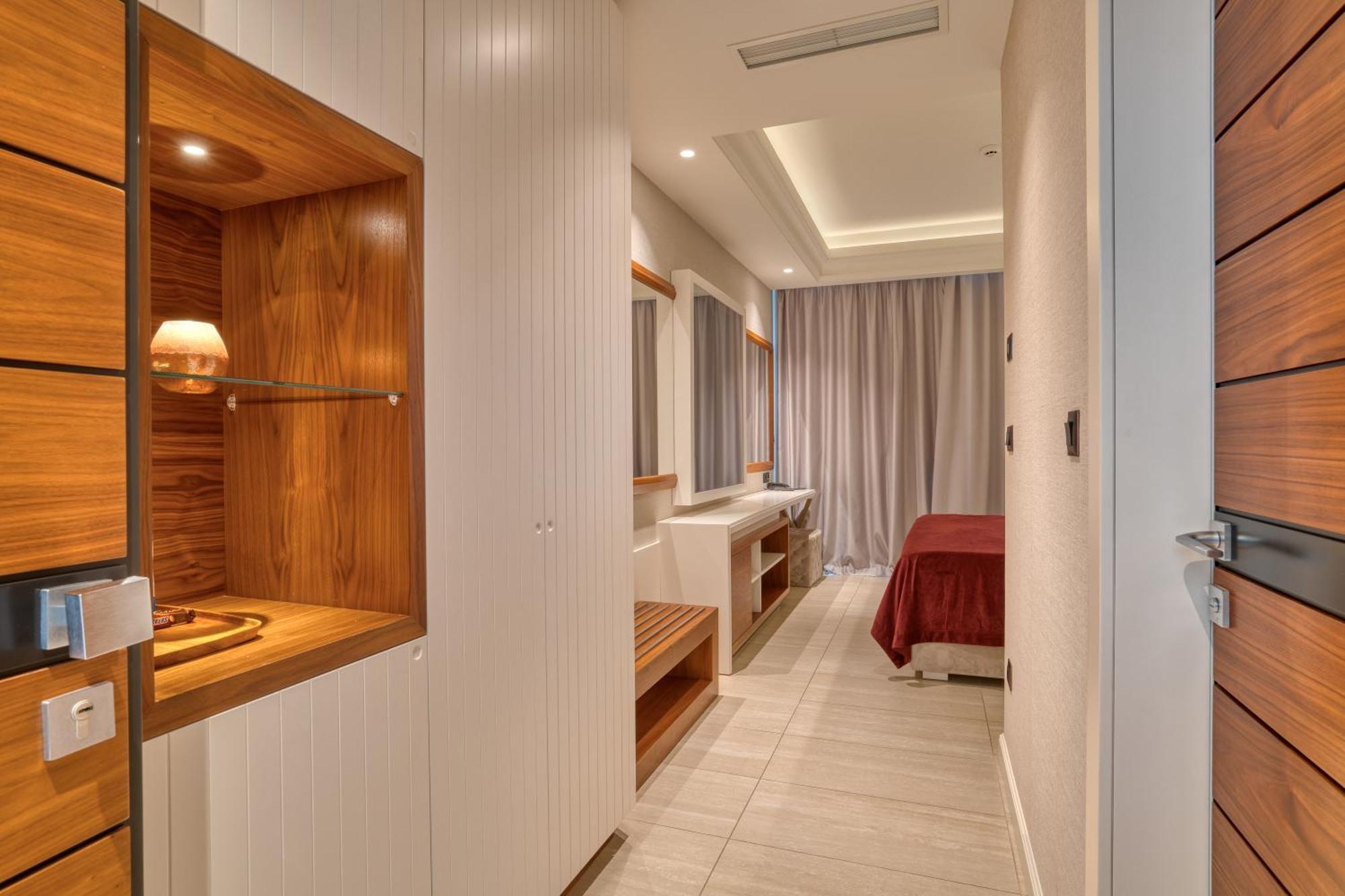 Boutique Hotel R Palazzo Kotor Exteriör bild